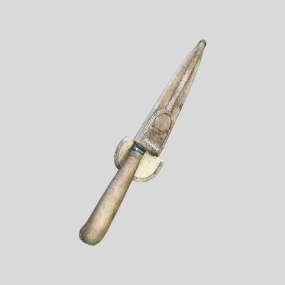 Cuchillo Cuero Cosido Premium  Acero Inoxidable 20 cm.